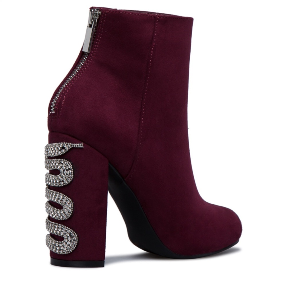 Wine booties